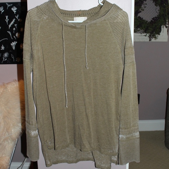 Green Hoodie - Picture 1 of 2